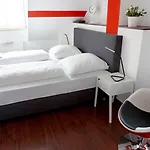 Check In Hotel