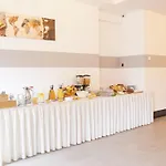 Hotel Check In 2*