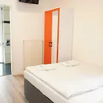 Check In Hotel