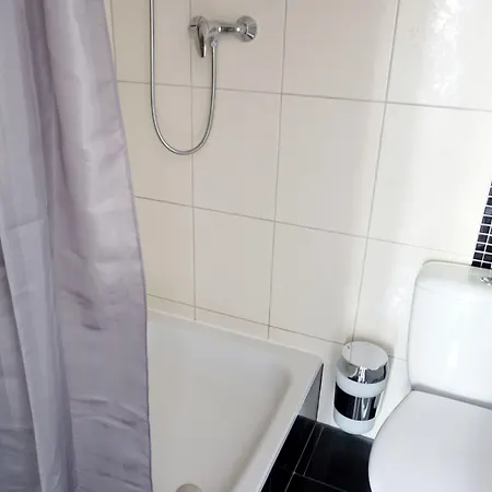 Check In 2* Schönefeld