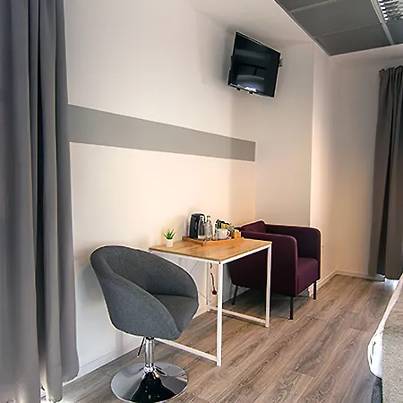 Check In Hotel 2*