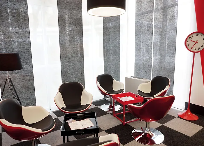 Check In Шёнефельд