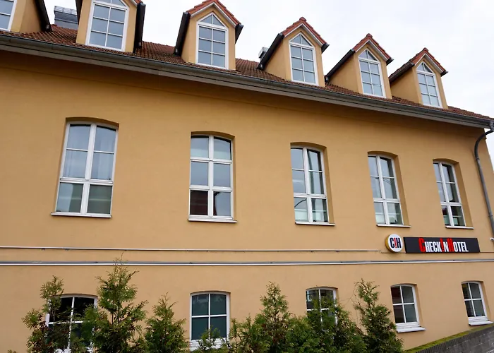 Отель Check In 2*