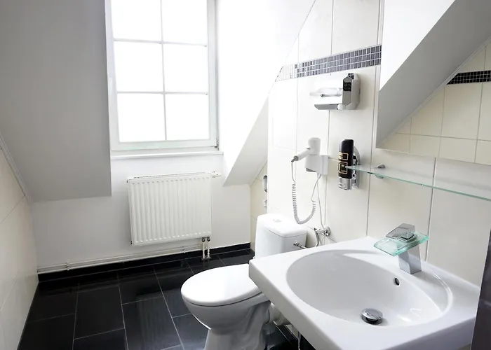 Check In Шёнефельд