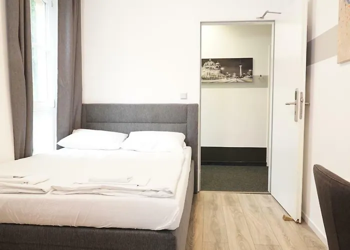 Check In Otel Schönefeld