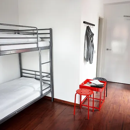 Check In מלון שונפלד