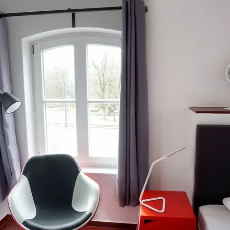 מלון Check In 2*