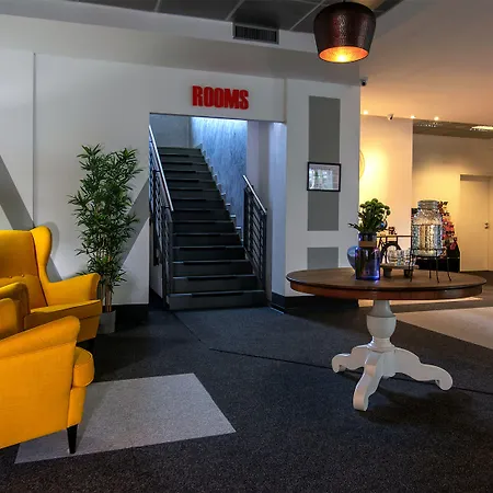 Check In מלון 2*