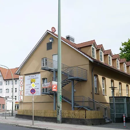 Check In מלון 2*