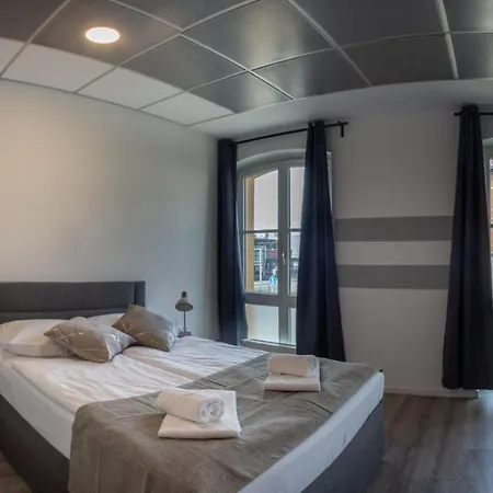 Check In 2* שונפלד