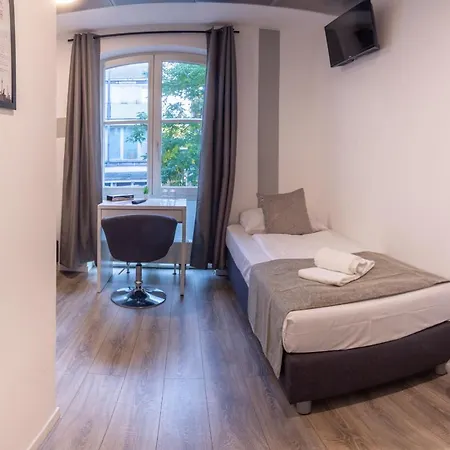 Check In שונפלד